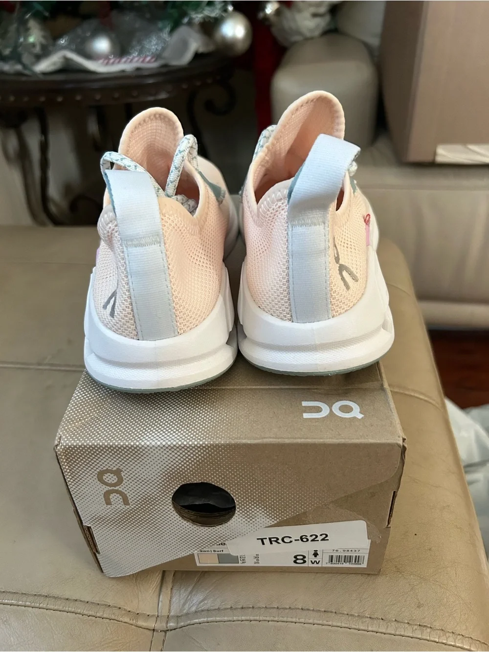 On Clouds blush pink